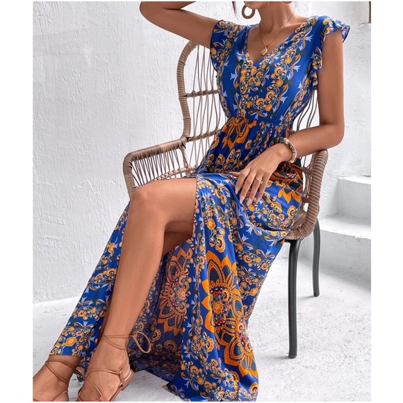 Boho Floral Print V neck Ruffle Sleeve Maxi Dress - Picture 4 of 9